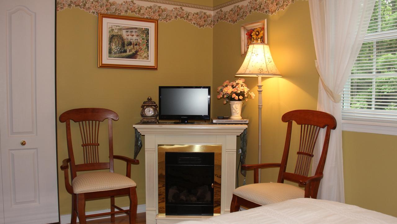 Arkadia Eastman B&B エクステリア 写真